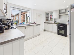 Kitchen- click for photo gallery